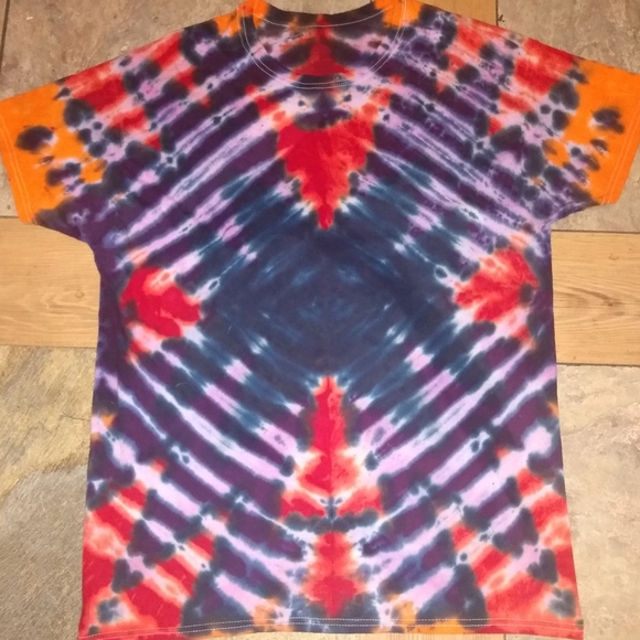 Medieval cross tie dye - Picture 1 of 1